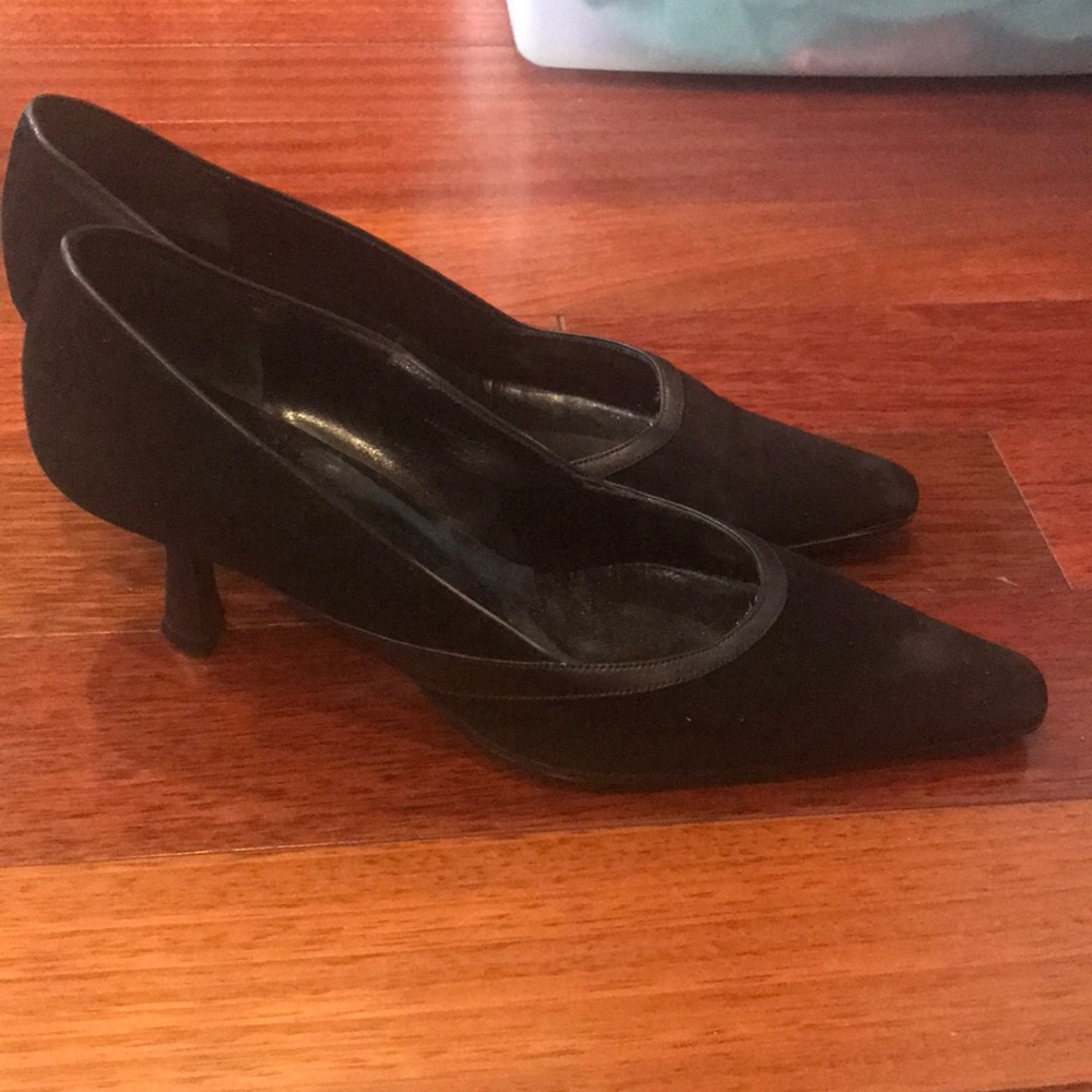 Richard Tyler Black suede leather  high heels